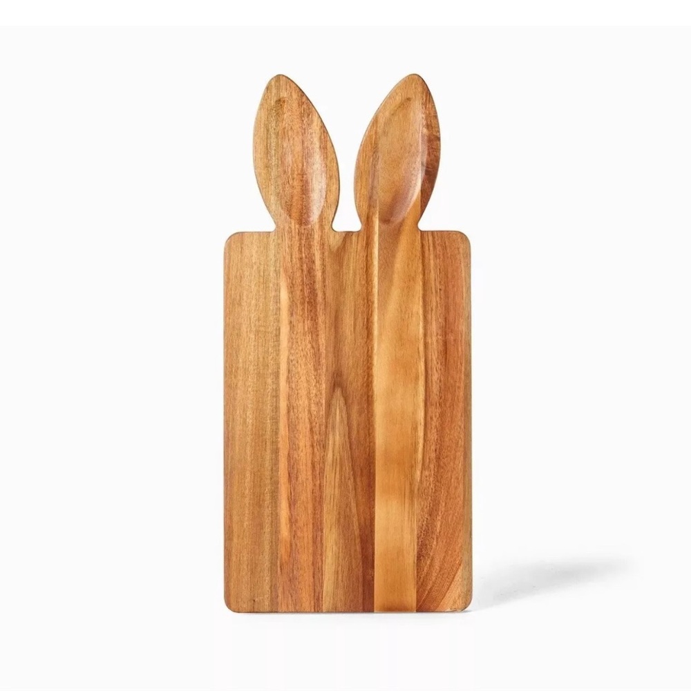 Thirty-One Wooden Cutting Board with Bunny Ears